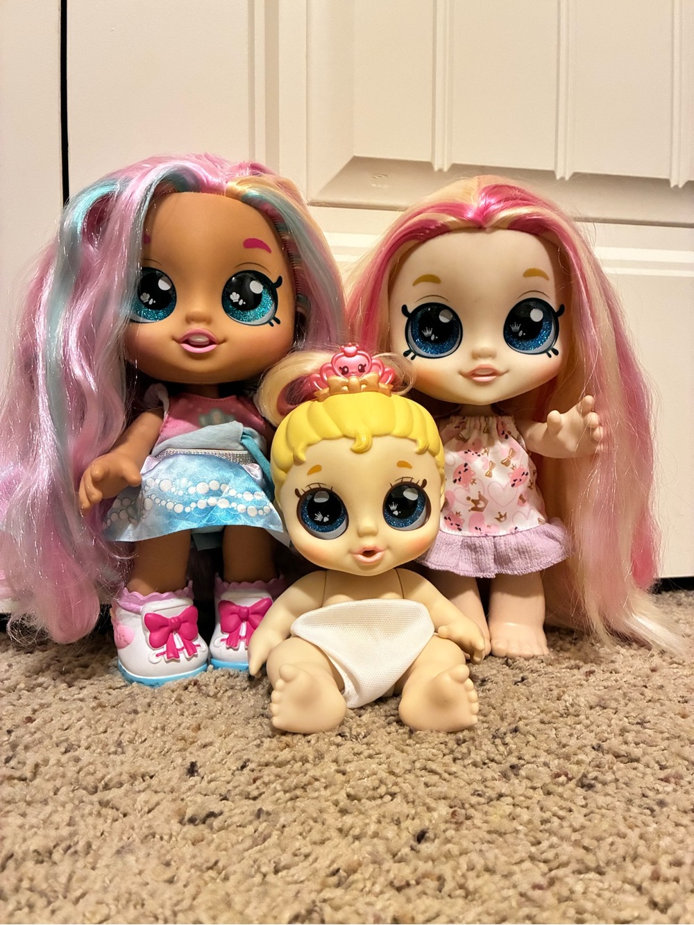 Kindi Kids Scented Sisters Dolls with Pearlina, Tiara Sparkles & Baby Sister